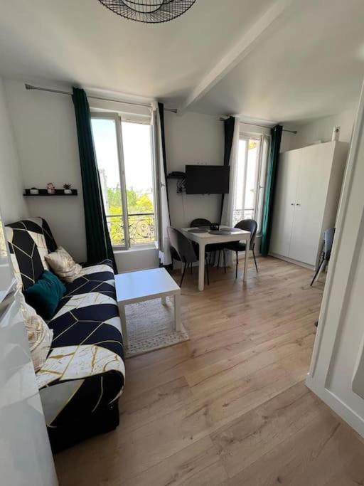 Studio A Deux Pas De Paris Διαμέρισμα Λεβαλουά Περέ Εξωτερικό φωτογραφία